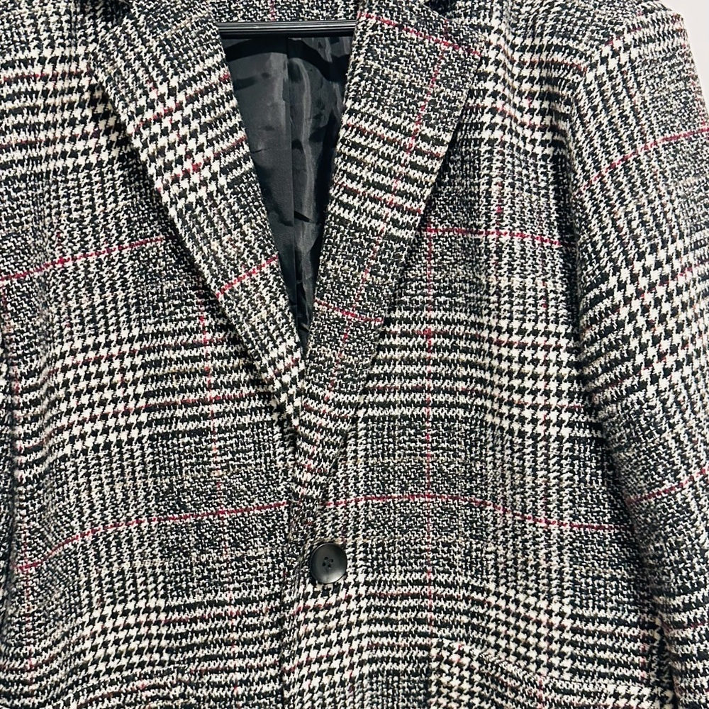 Unisex Houndstooth Pattern Black and White. - Picture 2 of 13